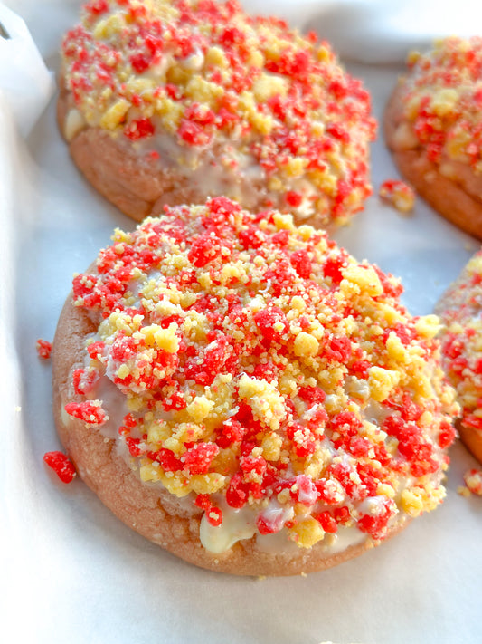 White Chocolate Strawberry Crumb